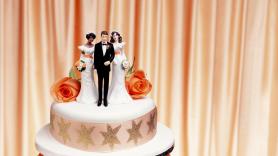 Encarga una tarta de boda de 860 euros con sabor exótico y le llega "una desgracia estética y un fiasco de gusto"