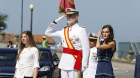 Letizia estrena un vestido 'boho' perfecto para el verano para arropar a Leonor