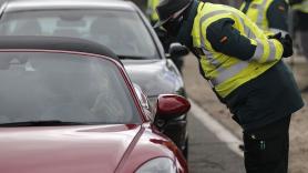 Francia se escandaliza por lo que se permitirá llevar en el coche en España