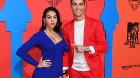 Georgina y Cristiano Ronaldo anuncian su compromiso, anillazo mediante