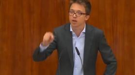 Errejón da un tirón de orejas a Ayuso: "Se llama violencia machista"