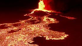 La llamativa vista de dron de la lengua de lava del volcán de La Palma