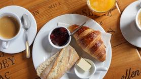 Un estadounidense que vive en España alucina con lo que le cuesta un desayuno en EEUU