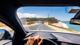El gesto al volante que puede costarte muy caro: todos lo hemos hecho