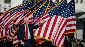 Mike Pence, el republicano extremo que se aferra a Dios para ganarle la mano a Trump
