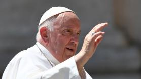 El papa Francisco se recupera tras su operación por una hernia abdominal