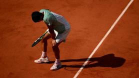 Indignación por lo que ha tenido que hacer Alcaraz tras lesionarse en las semifinales de Roland Garros