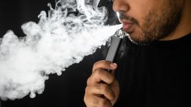 Trump y el impuestazo de Europa hacen temblar a España con los vapers falsos