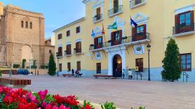 La mítica ciudad costera de Andalucía obligada a crear más hoteles para dar vía libre al turismo masificado