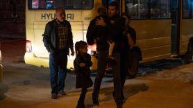 Casi 3.000 armenios desplazados de Nagorno Karabaj llegan evacuados a Armenia