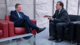 Albares se ve con Cameron y afirma que "la mayor parte" del pacto sobre Gibraltar "está ya acordado"