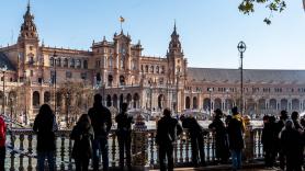 Un experto en Derecho Constitucional se pronuncia alto y claro sobre el cierre de la Plaza de España de Sevilla