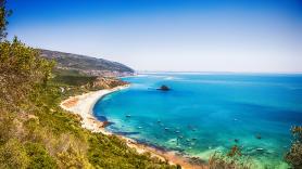 La playa conocida por españoles y nombrada mejor de Europa en la que puedes bañarte con jabalís