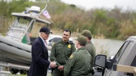 Biden y Trump avanzan en Texas su duelo electoral con un tema clave: la migración