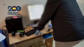 Un exmilitar y un profesor de secundaria, entre los 61 detenidos por la Policía por pornografía infantil