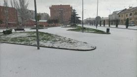 Nieve granulada o granizo menudo: un meteorólogo explica el desconocido fenómeno que cubre Madrid