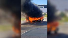 Un camión en llamas y sin conductor genera el caos en Madrid