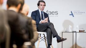 Aznar, sobre Sánchez: "Comedia de caudillismo lacrimógeno"