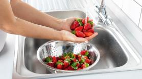 La nueva temporada de fresas llega con alerta: cómo lavarlas para evitar virus, bacterias y pesticidas
