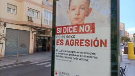 El Ayuntamiento de Almería retira un anuncio contra las agresiones sexuales a menores tras el monumental escándalo por su contenido