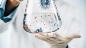 Una prueba revela la presencia de microplásticos en los testículos humanos