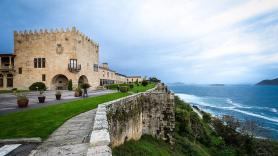 El Parador de Baiona: la fortaleza gallega que fue atacada por uno de los corsarios más famosos