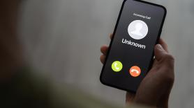 Más allá del spam: un experto alerta del nuevo peligro de contestar a números desconocidos del móvil