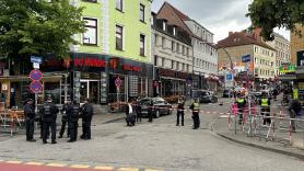 La Policía de Hamburgo neutraliza a un hombre que amenazaba con un pico a aficionados de la Eurocopa