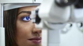 Oro en los ojos: la ciencia sorprende con un nuevo método que podría restaurar la visión perdida