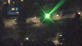 Identificadas tres personas que podrían ser multadas con 600.000 euros por apuntar con láser a un helicóptero de Policía