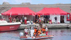 Sicilia pide ayuda para evitar un desastre medioambiental por el yate de lujo hundido: "Hacemos todo lo posible"