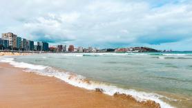 Esto es lo que aparece en una playa de Gijón: impacta verlo