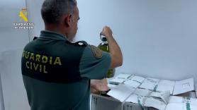 La Guardia Civil asesta el golpe mortal al clan portugués del aceite de oliva falso