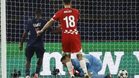 El Girona prueba la crueldad de la Champions en su debut ante el PSG y cae 1-0 con un gol en el 90