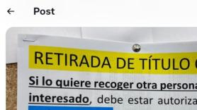 Va a recoger el título de su hija con una autorización y el aviso que se encuentra le deja atónito