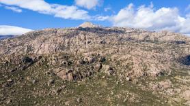 Rescatan en helicóptero a un escalador herido en La Pedriza: segundo accidente seguido en el parque natural de Madrid