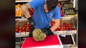 Prueba un durian y su reacción es delatadora