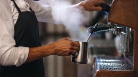 Adiós precipitado al café: saltan las alarmas por lo que está ocurriendo con las reservas en Europa