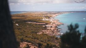 Esta pequeña isla española esconde un festival único en el mundo solo para 350 personas