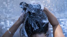 Ni una vez por semana ni cada dos días: un dermatólogo revela la frecuencia para lavarse el cabello en verano