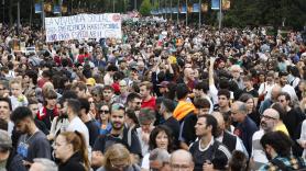 La pancarta que aparece en la manifestación por la subida de los alquileres dice mucho de la situación