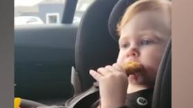 La curiosa reacción de un niño pequeño al probar KFC por primera vez