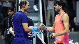 Rafa Nadal pierde contra Alcaraz y los micrófonos captan lo que le dice al acabar: digno de oírse