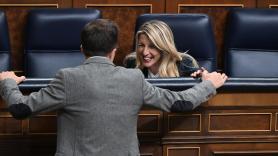 Sumar se abstiene y estrecha la mano del PP en su propuesta para votar el envío de armas a Ucrania