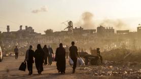 Al menos 16 muertos y decenas de heridos en un bombardeo israelí sobre una escuela en Gaza