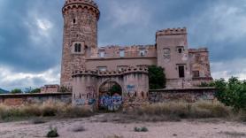 El castillo más embrujado de España está en Barcelona: la puerta al infierno que ni los investigadores quieren pisar