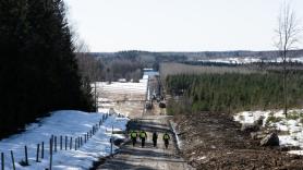 Finlandia mueve su artillería cerca de la zona caliente