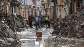 "Solo el pueblo salva al pueblo". ¿Suena igual el pueblo de Machado que el de Revuelta, Falange o Núcleo Nacional?