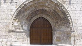 Ordenan retirar de inmediato las luces de Navidad en el templo español en el que se casó el Cid Campeador