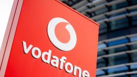 Un adiós de Vodafone deja colgados a millones de personas y un reguero de 4.000 millones a repartir